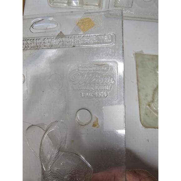 Lot Vintage Clear Candy Molds Bingo Tractors Bunnies Hot Air Balloons Classic... - Picture 2 of 16